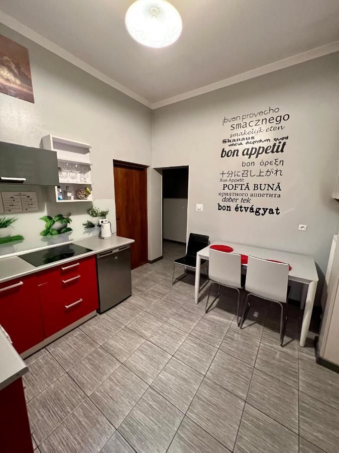 Apartamenty Ostrowiec - Pokoje Goscinne Centrum Ostrowiec Swietokrzyski Exterior photo